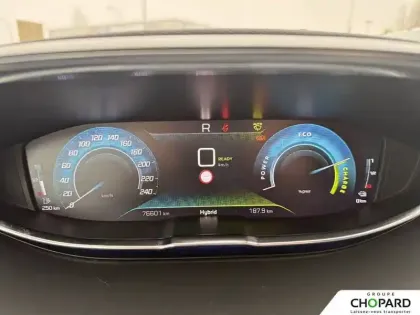 Photo 16 Peugeot 3008  Hybrid 225 e-EAT8