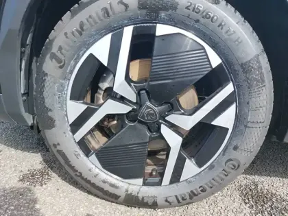 Photo 12 Peugeot 2008  Hybrid 136 e-DCS6