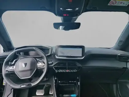 Photo 7 Peugeot 2008  Hybrid 136 e-DCS6