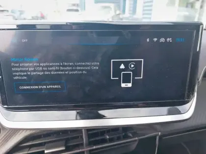 Photo 20 Peugeot 2008  Hybrid 136 e-DCS6