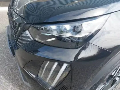 Photo 15 Peugeot 2008  Hybrid 136 e-DCS6