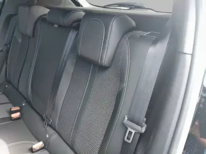 Photo 11 Peugeot 2008  Hybrid 136 e-DCS6