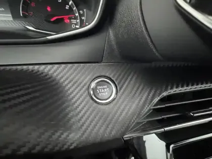 Photo 29 Peugeot 208  PureTech 100 S&S BVM6