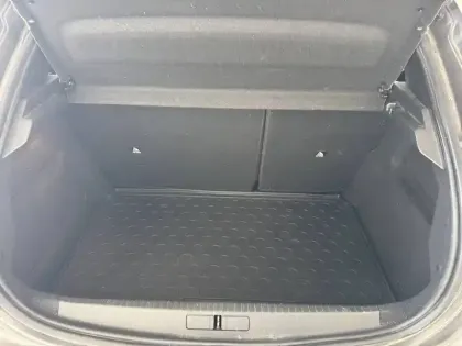 Photo 44 Peugeot 208  PureTech 100 S&S BVM6