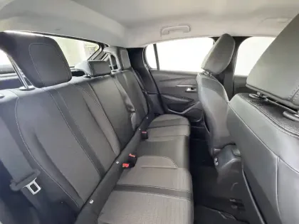 Photo 19 Peugeot 208  PureTech 100 S&S BVM6