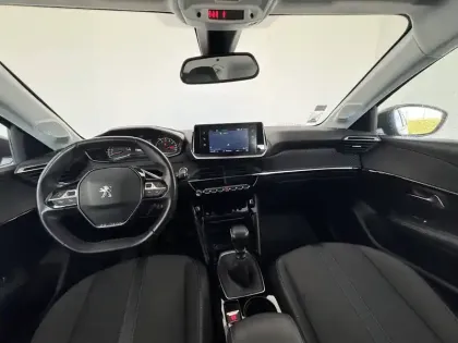 Photo 21 Peugeot 208  PureTech 100 S&S BVM6