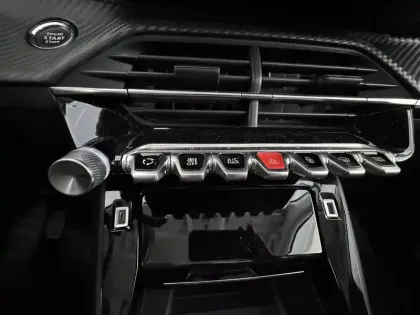 Photo 32 Peugeot 208  PureTech 100 S&S BVM6