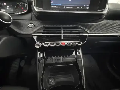 Photo 31 Peugeot 208  PureTech 100 S&S BVM6