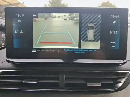 Photo 17 Peugeot 3008  PureTech 130ch S&S EAT8