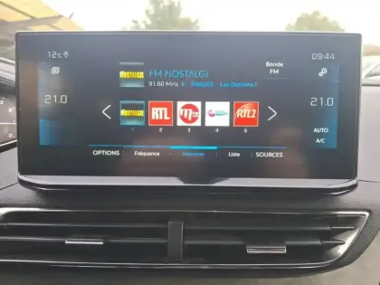 Photo 14 Peugeot 3008  PureTech 130ch S&S EAT8