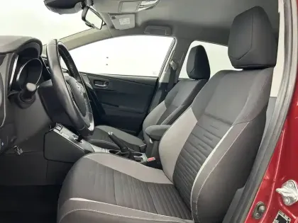 Photo 9 Toyota Auris Gén. II Ph2 NG TechnoLine 5