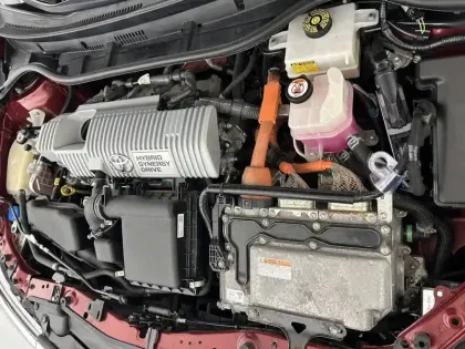 Photo 81 Toyota Auris  Hybride 136h