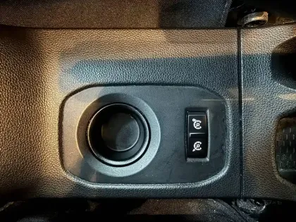 Photo 35 Dacia Duster  Blue dCi 115 4x2