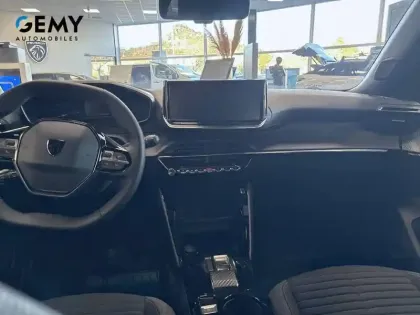 Photo 7 Peugeot 2008  Electrique 50 kWh 136 ch