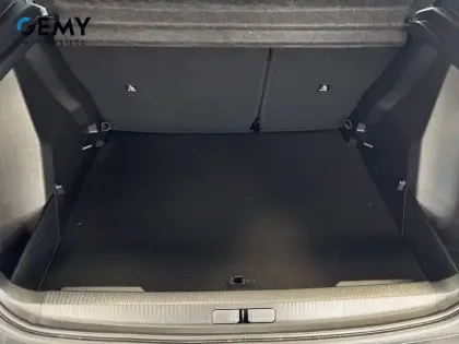 Photo 5 Peugeot 2008  Electrique 50 kWh 136 ch