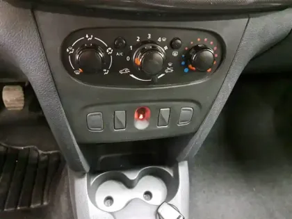Photo 112 Dacia Sandero  SCe 75