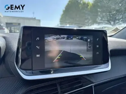 Photo 17 Peugeot 208  PureTech 75 S&S BVM5