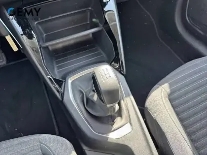 Photo 15 Peugeot 208  PureTech 75 S&S BVM5