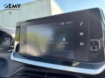 Photo 16 Peugeot 208  PureTech 75 S&S BVM5