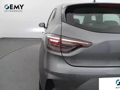 Photo 18 Renault Clio  E-Tech full hybrid 145 ch GSR2