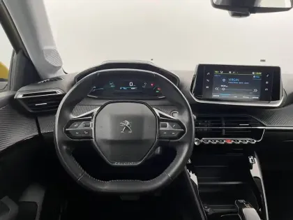 Photo 21 Peugeot 208  Electrique 50 kWh 136ch