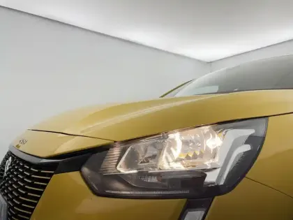 Photo 31 Peugeot 208  Electrique 50 kWh 136ch