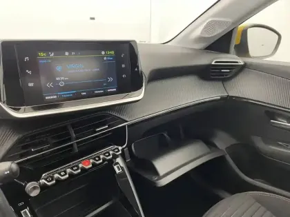 Photo 30 Peugeot 208  Electrique 50 kWh 136ch