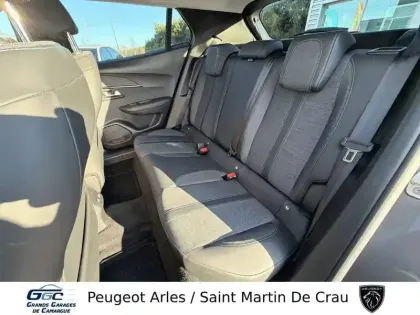 Photo 76 Peugeot 2008  PureTech 130 S&S BVM6