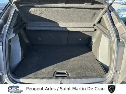 Photo 72 Peugeot 2008  PureTech 130 S&S BVM6