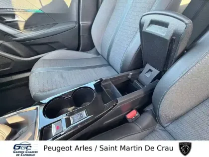 Photo 83 Peugeot 2008  PureTech 130 S&S BVM6