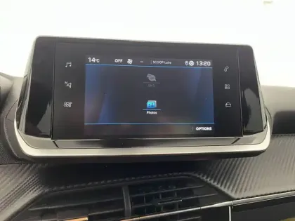 Photo 51 Peugeot 2008  PureTech 100 S&S BVM6