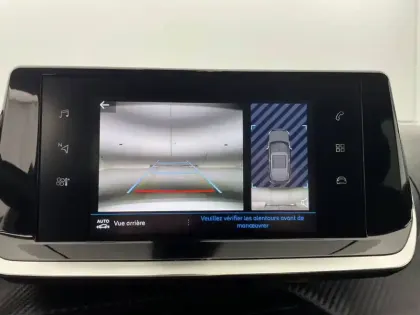 Photo 89 Peugeot 2008  PureTech 100 S&S BVM6