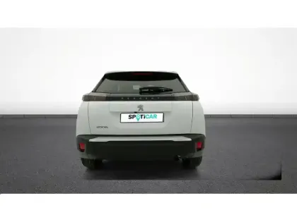 Photo 38 Peugeot 2008  PureTech 100 S&S BVM6