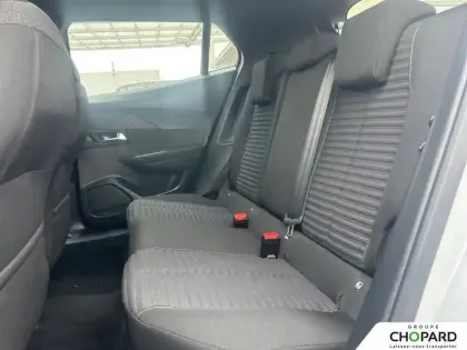 Photo 17 Peugeot 2008  PureTech 100 S&S BVM6