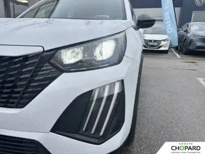 Photo 21 Peugeot 2008  PureTech 100 S&S BVM6