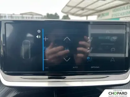 Photo 14 Peugeot 2008  PureTech 100 S&S BVM6