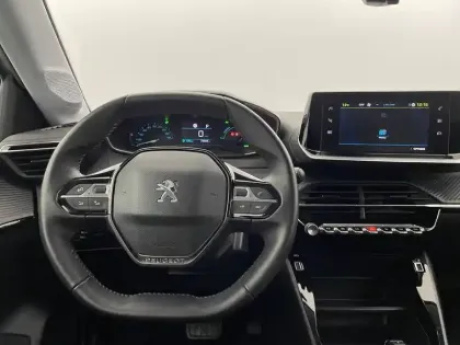 Photo 21 Peugeot 208  Electrique 50 kWh 136ch