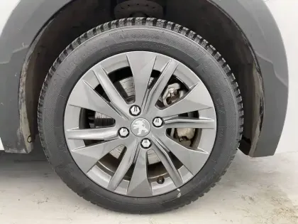 Photo 17 Peugeot 208  Electrique 50 kWh 136ch