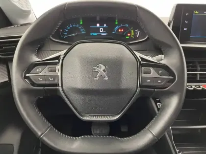 Photo 22 Peugeot 208  Electrique 50 kWh 136ch