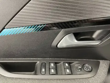 Photo 31 Peugeot 208  Electrique 50 kWh 136ch