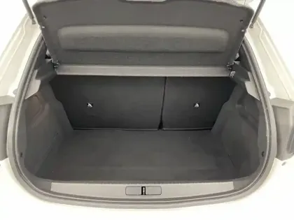 Photo 12 Peugeot 208  Electrique 50 kWh 136ch