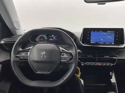 Photo 53 Peugeot 2008  PureTech 100 S&S BVM6