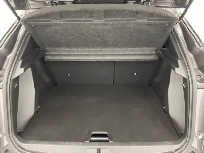 Photo 44 Peugeot 2008  PureTech 100 S&S BVM6