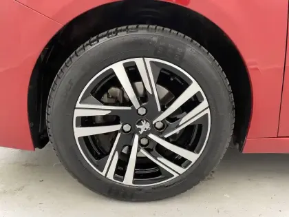 Photo 48 Peugeot 208 Gén. II Ph1 NG Roadtrip 5