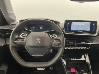 Photo 21 Peugeot 208  PureTech 100 S&S EAT8