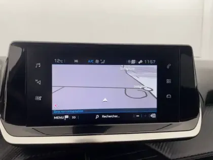 Photo 51 Peugeot 2008  PureTech 130 S&S EAT8