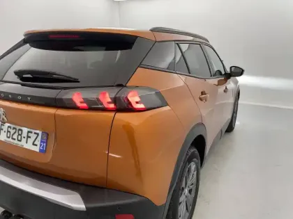 Photo 94 Peugeot 2008  PureTech 130 S&S EAT8