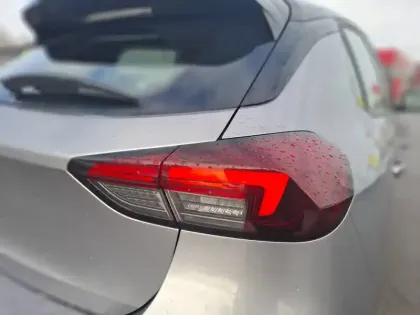 Photo 8 Opel Corsa  1.2 Turbo 100 ch BVA8