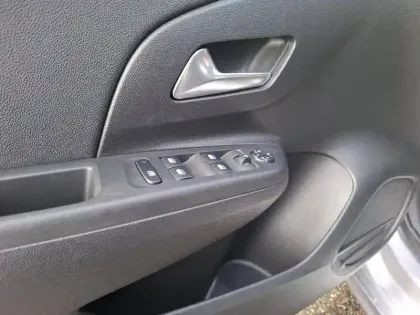 Photo 25 Opel Corsa  1.2 Turbo 100 ch BVA8