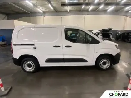 Photo 35 Peugeot Partner  FOURGON STANDARD 650 KG BLUEHDI 100 S&S BVM6